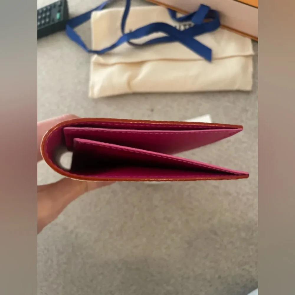 Louis Vuitton inches length